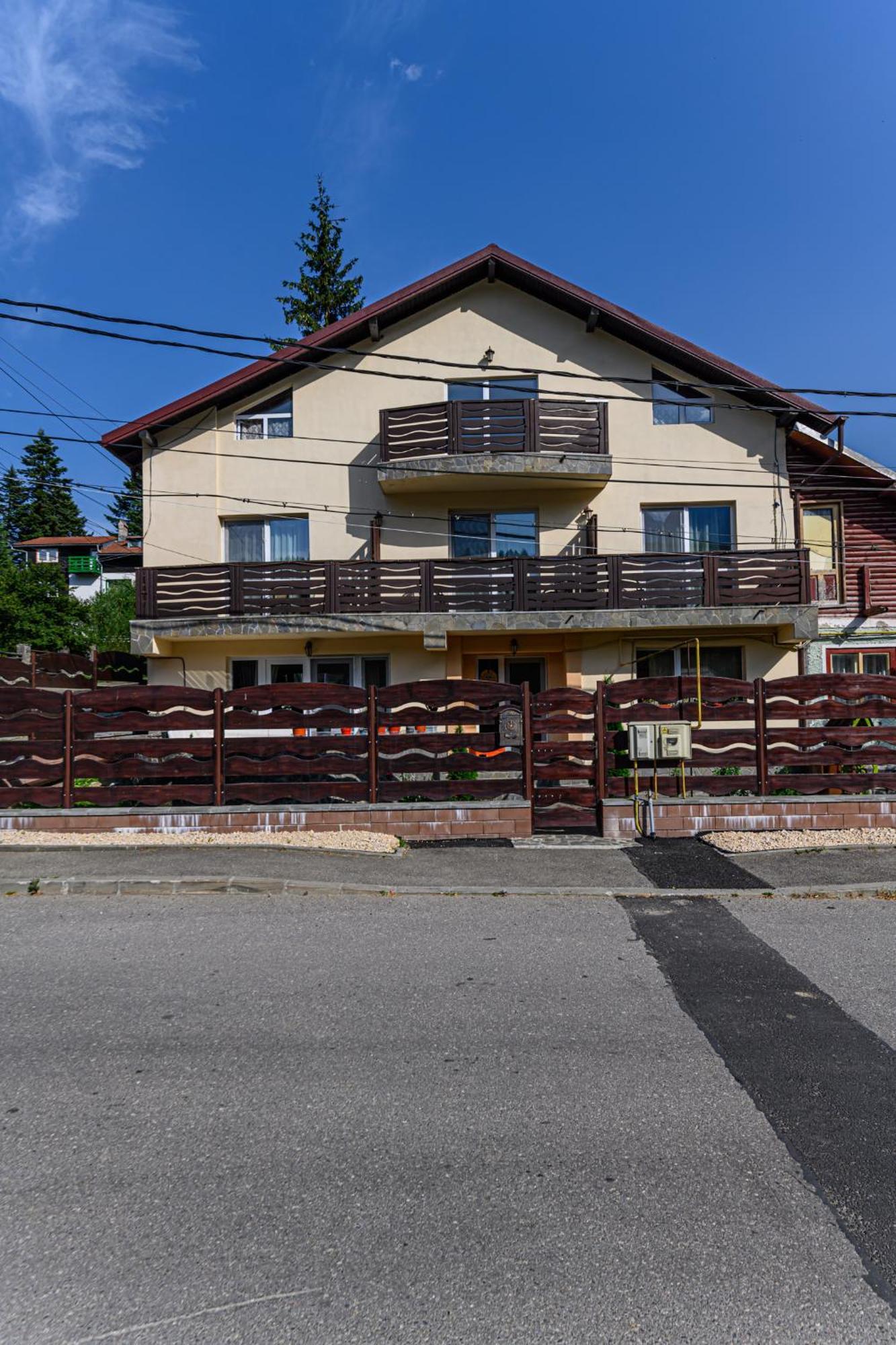 Casa Ramino Otel Buşteni Dış mekan fotoğraf