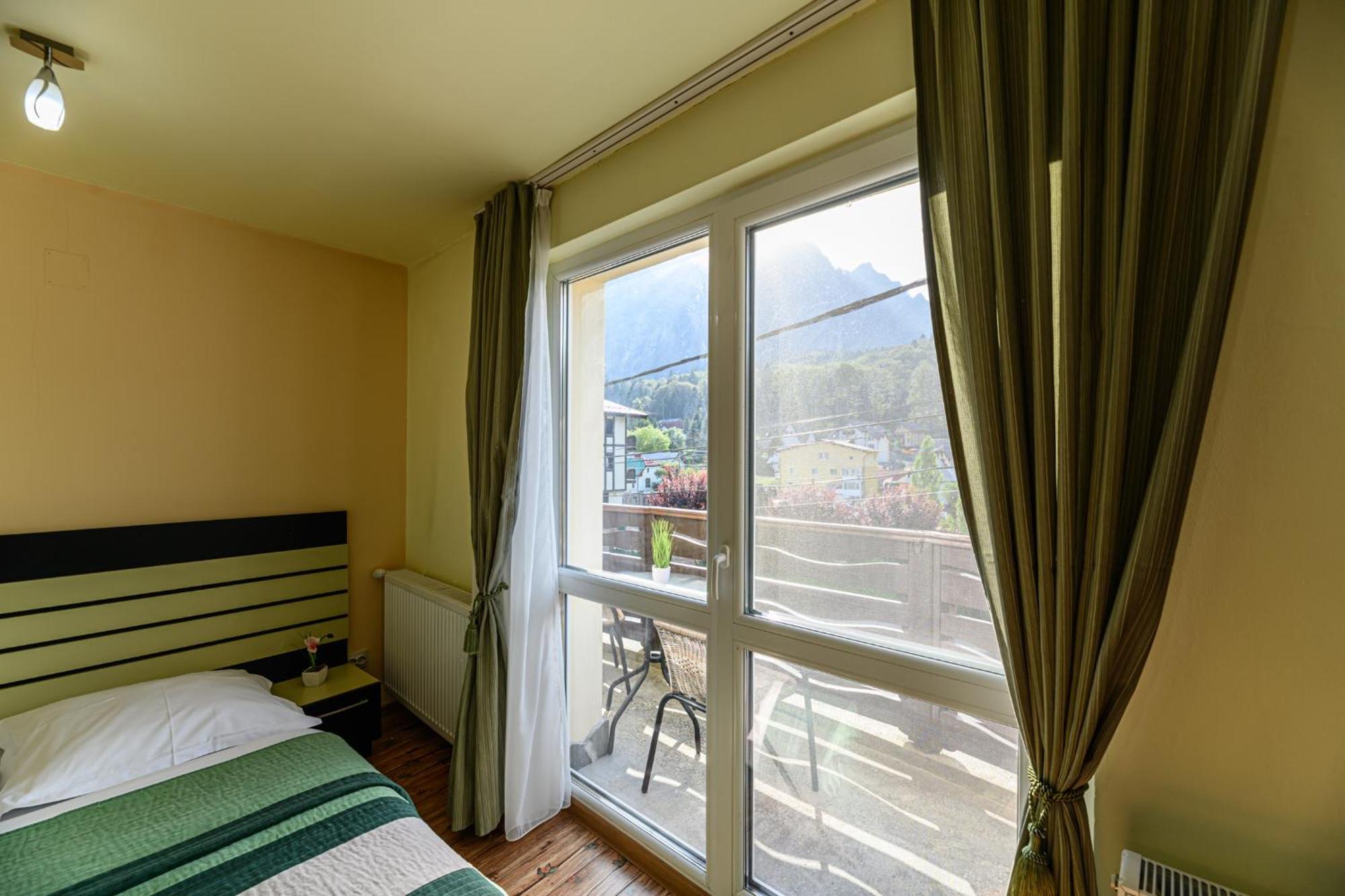 Casa Ramino Otel Buşteni Dış mekan fotoğraf